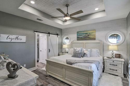 Bolivar Peninsula Beach House, Steps To Coast