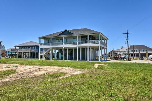 Bolivar Peninsula Beach House, Steps To Coast