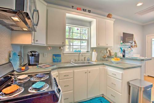 Pet-friendly Lakefront Abode With Hot Tub!