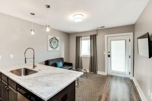 Apartamento Cozy & Convenient 1 Br Apt! Minutes To Downtown!