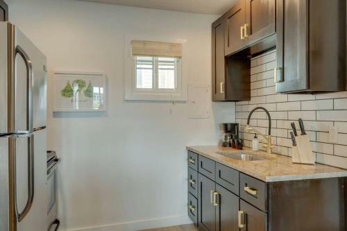 Apartamento Vibrant Modern Studio Within 2 Miles Of Downtown!