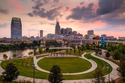 Cosmic Nashville At The 1865