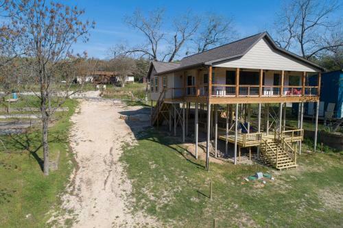 Lazy Southern Getaway