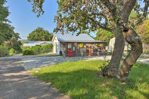 Pet-friendly Getaway With Game Room And Lake Living!