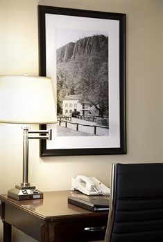 Clinton Inn Hotel