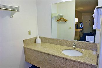 Motel 6 Gibbstown