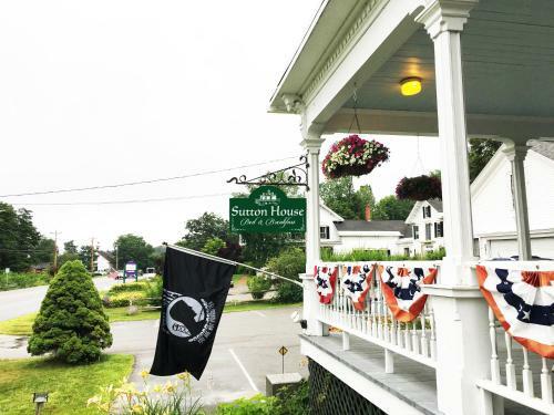 Bed & Breakfast Center Harbor Sutton House B & B