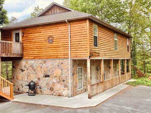 Lazy Bear Cabin