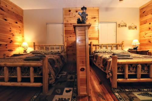 Lazy Bear Cabin