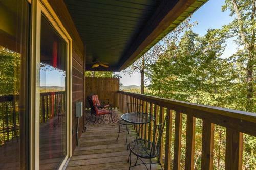 Great View! Pool Table,hot Tub,privacy,fireplace
