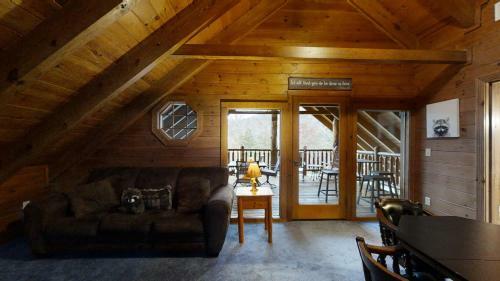 Absolute Bearadise Cabin