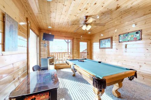 Mountain Top View Retreat