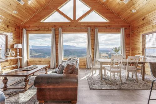 High Expectations - Mountain View, Game Room, Hot Tub
