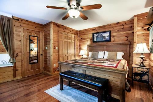 Diplomatic Immunity With Hot Tub, Pool Table, And Views
