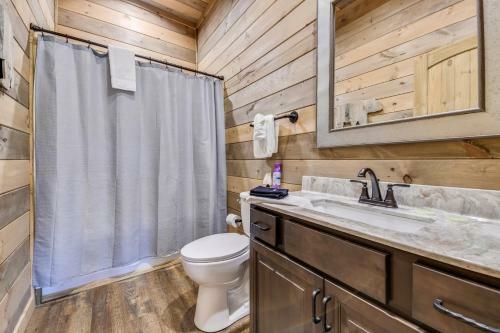 Stone Mountain Lodge Cabin