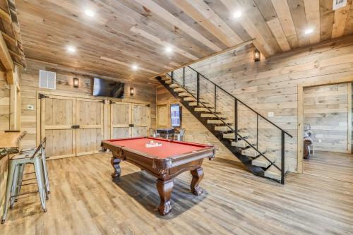 Stone Mountain Lodge Cabin