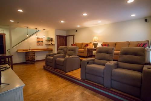 Majestic Point Of View Cabin