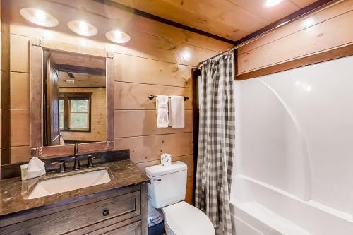 Swimming Cub Lodge
