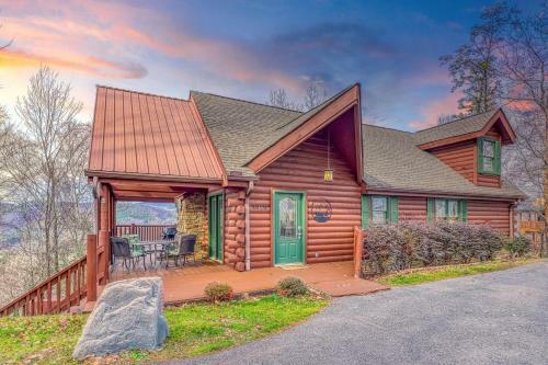 Sunset Rendezview #332 By Aunt Bug's Cabin Rentals
