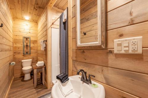 Victoria's Secrets Cabin