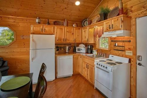 Ain't No Mountain High Enough Cabin