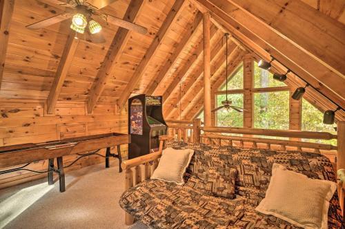 All Knotty - Scenic Cabin With Mountain Views