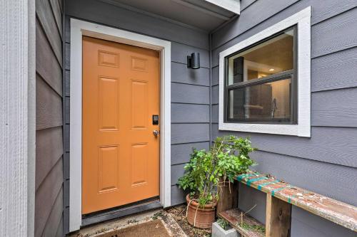 Austin Abode With 2 Patios And Pool 7 Mi To Downtown