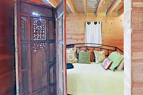 Cabin-style Book House & Writing Barn