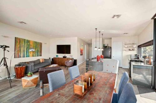 Architectural Dream In Trendy East Austin