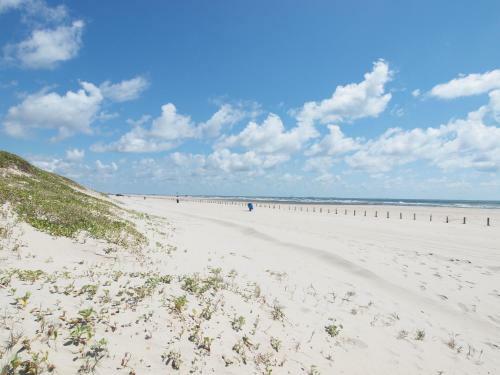 Beach View Estates Upstairs Bveu146