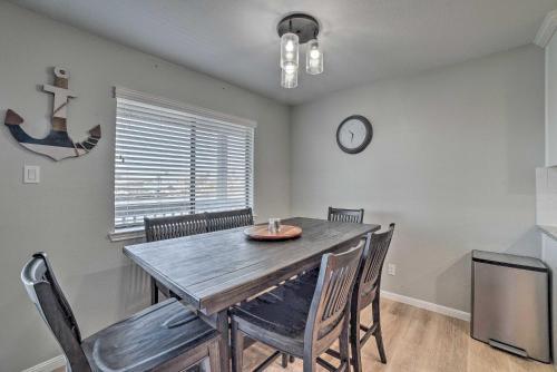 Apartamento Chic Waterfront Condo With Private Boat Slip!