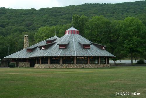 Hotel Overlook Lodge At Bear Mountain