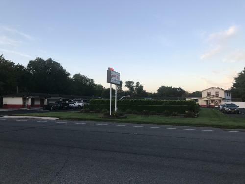 Motel Passport Inn & Suites