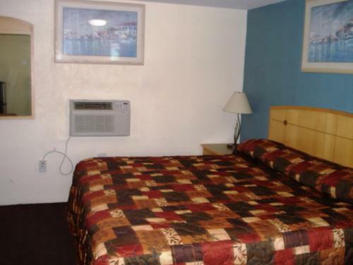 Motel Passport Inn & Suites