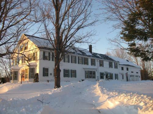 The Bridges Inn At Whitcomb House B&B
