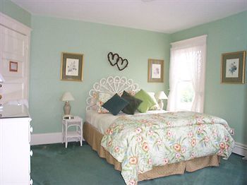The Bentley Inn Bed And Breakfast