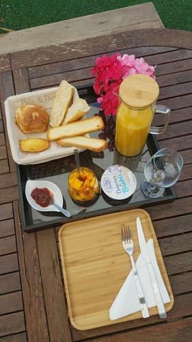 Bed & Breakfast Chambres D Hotes A 20 Pas de La Plage