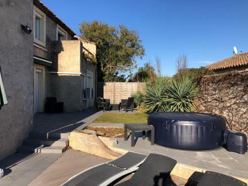 Apartamento Tr�s Bel Appartement Dans Villa Avec Piscine