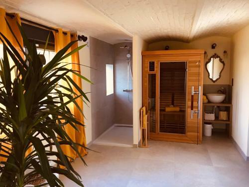 Hostal La Villa Des Roses - Suite & Spa