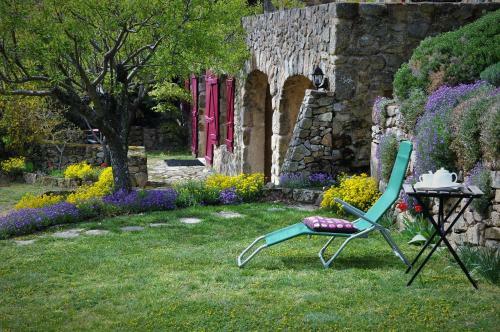 Bed & Breakfast Chambre D'h�tes Gite de Thor�e