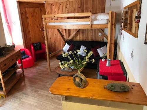 Apartamentos L'astazou