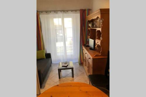Magalas Apartment
