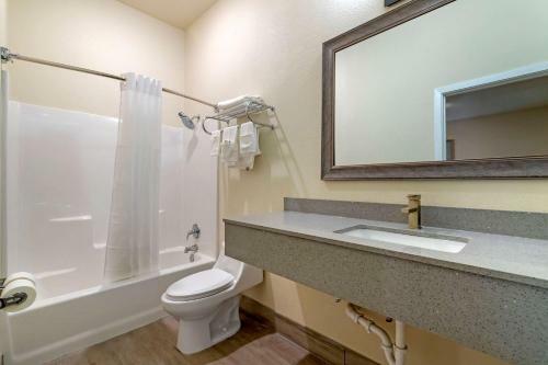Hotel Quality Inn & Suites