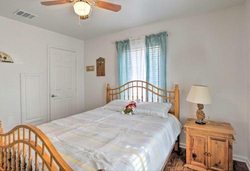 Cozy Home With Yard - Walk To Georgetown Square