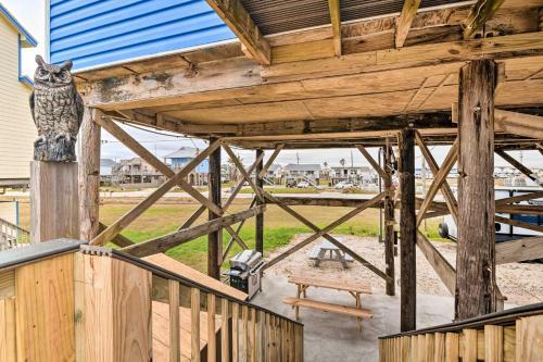 Surfside Beach Gem With Deck - 1 Block To Shore