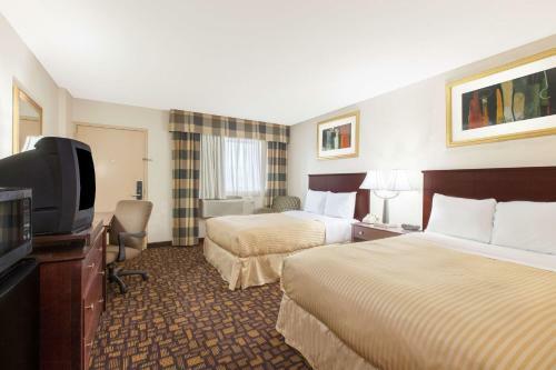 Motel Knights Inn Parkway