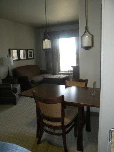 Hotel Teddy's Residential Suites