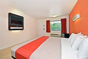 Motel 6 Albany Airport
