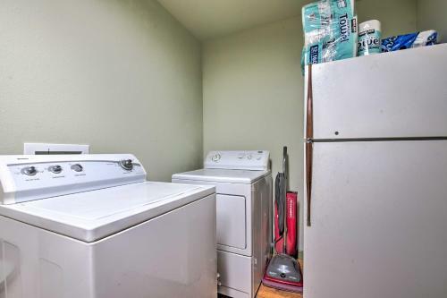 Spacious Retreat Center - Near Glen Rose!