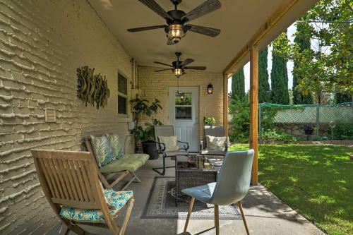 Renovated 1940s Home With Patio And Backyard!